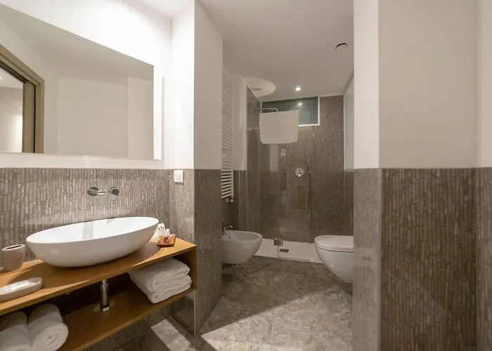 Le Stanze Del View 3* Como